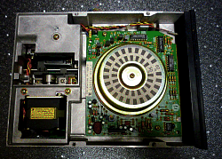 genie-iii_floppydrive_yd-280_05.jpg